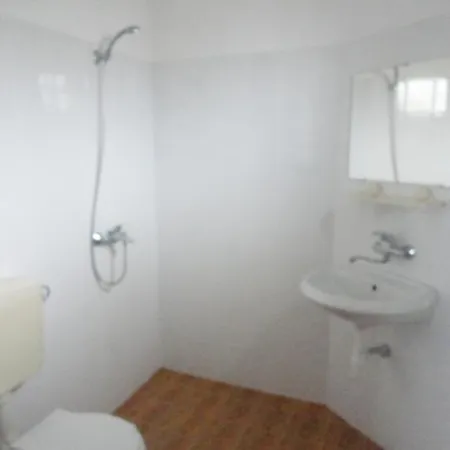 Guest Casa Luba Apartment