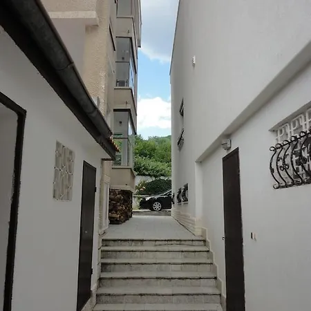 Апартаменты Guest Casa Luba